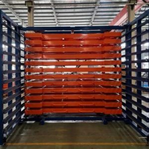 Diseño de sistema de estanterías de alta resistencia para almacenamiento de chapa metálica