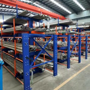 Estante de Cantiléver Doble Cara para Servicio Pesado en Almacenamiento Industrial